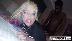 Oynat siyah gelen afrika fucks bir zor horoz kız