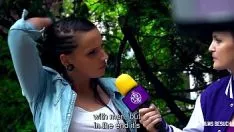 Redare Perversa studenta isi arata tatele la webcam si face sex cu un barbat