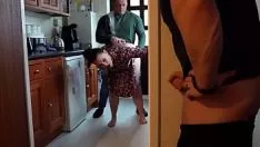 Abspielen Intensiver Pornofilm mit einer Muschi, die unbedingt einen Schwanz will