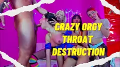 Oynat Üniversite Amatörleri ve Minik Göğüsleri ile Derin Boğaz Oral Seks Orgy
