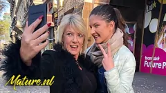 Odtwórz 56 -letni Milf Amy i nastolatka Francesca DiCaprio w niezapomnianym spotkaniu lesbijek